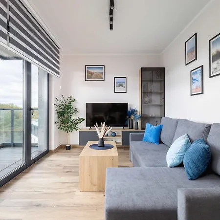 Comfortable With Parking & Balcony Ideal For Families By Nolcegi Renters *