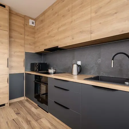 Апартаменты Comfortable With Parking & Balcony Ideal For Families By Nolcegi Renters