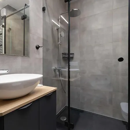 Apartment Comfortable With Parking & Balcony Ideal For Families By Nolcegi Renters Katowice