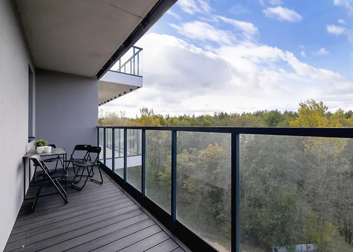 Comfortable With Parking & Balcony Ideal For Families By Nolcegi Renters *