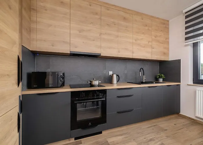 Comfortable With Parking & Balcony Ideal For Families By Nolcegi Renters